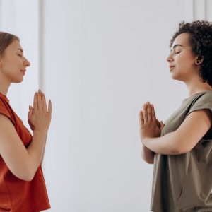 Practicing Mindfulness: Calm Your Mind and Find Inner Peace